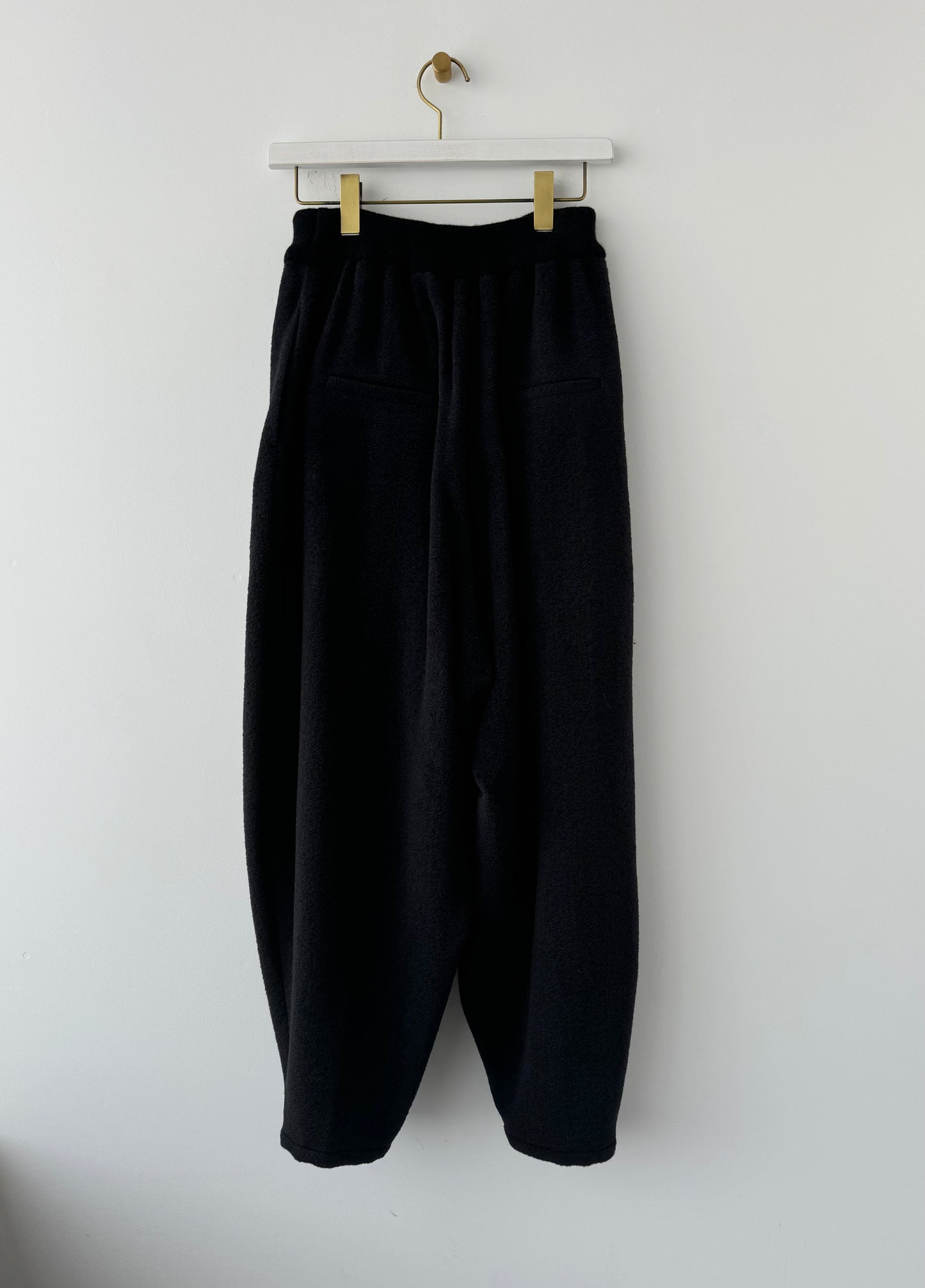 WAIST RIB KNIT 3 TUCK TAPERED PANTS TENNE HANDCRAFTED MODERN パンツ 通販 取扱店