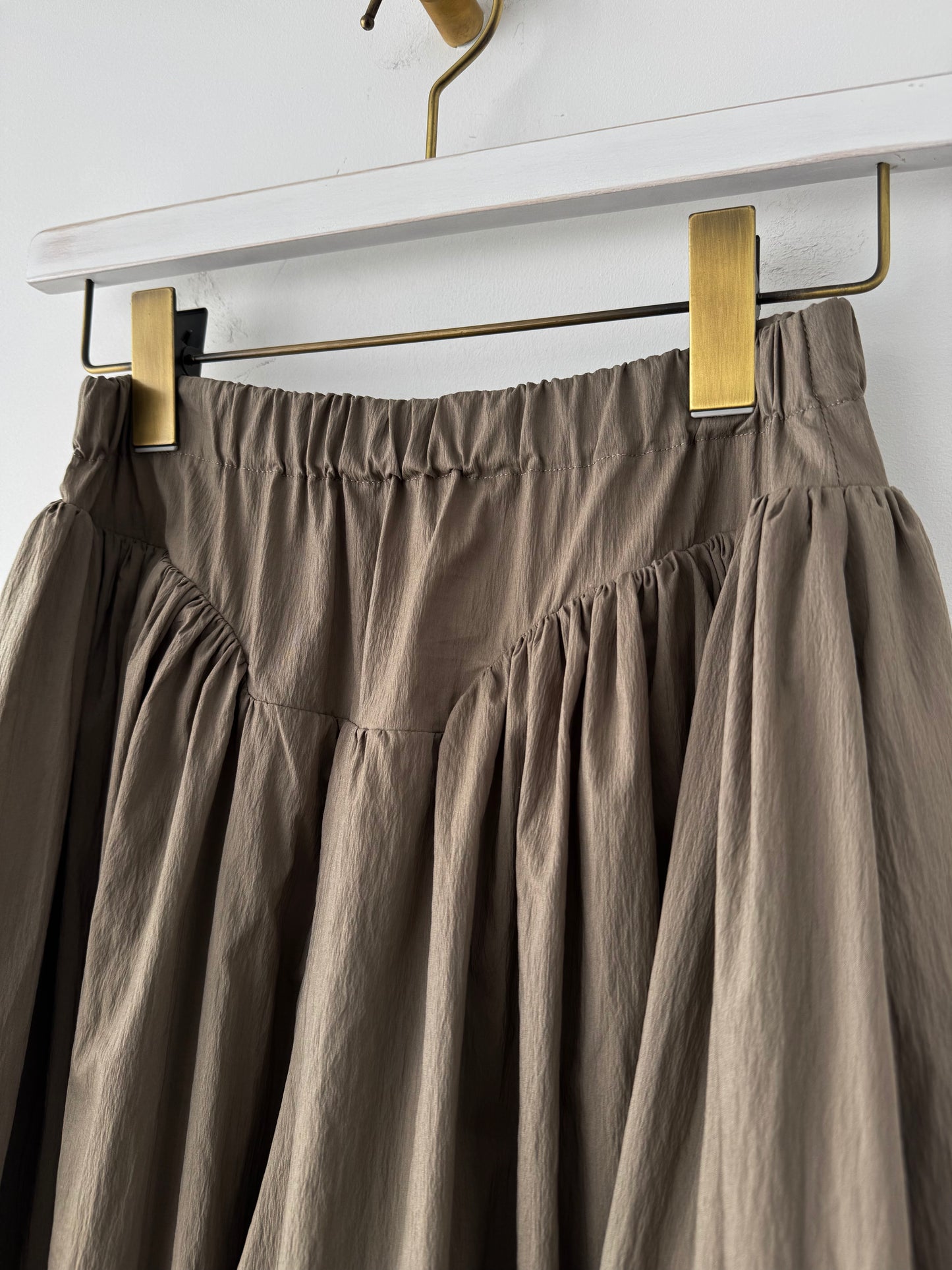 ROUND GATHER WIDE PANTS TENNE HANDCRAFTED MODERN 通販 取扱店