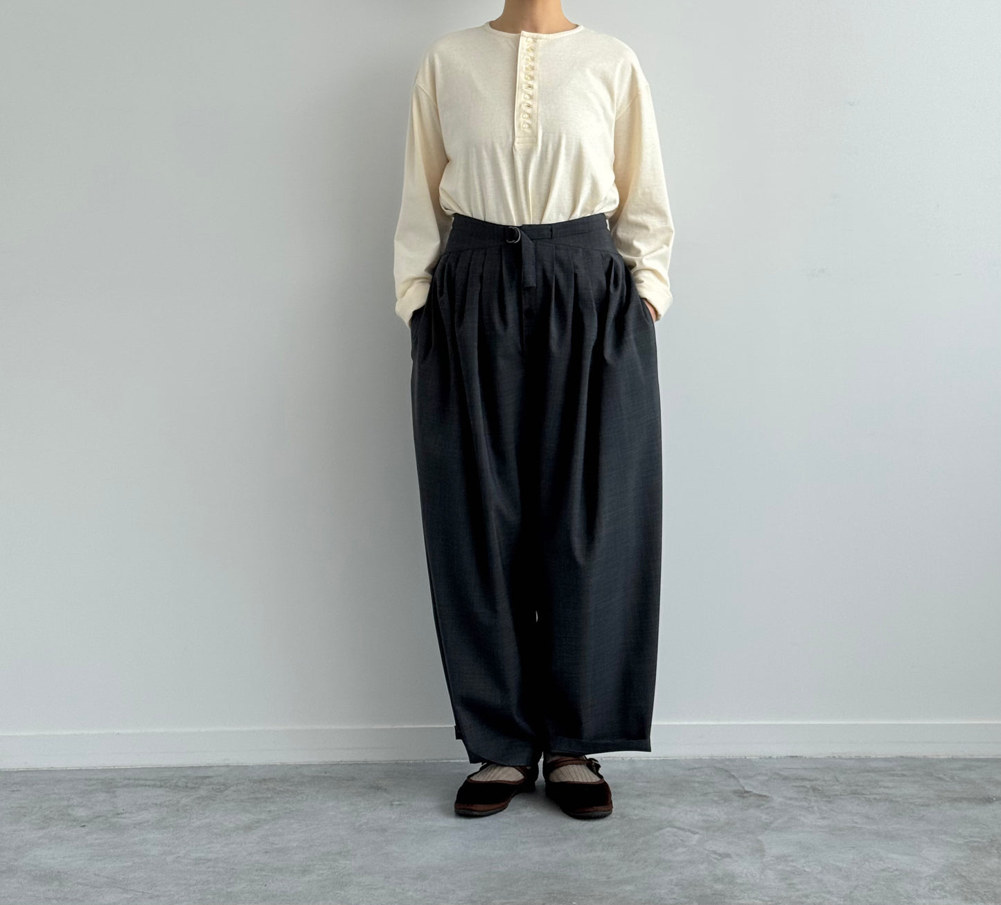 オーバルパンツTW Porter des boutons ポルテデブトン 通販 取扱店