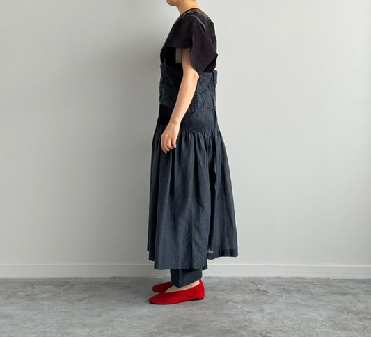 BUNON FLOWER RIBBON SKIRT CHARCOAL 着画 横