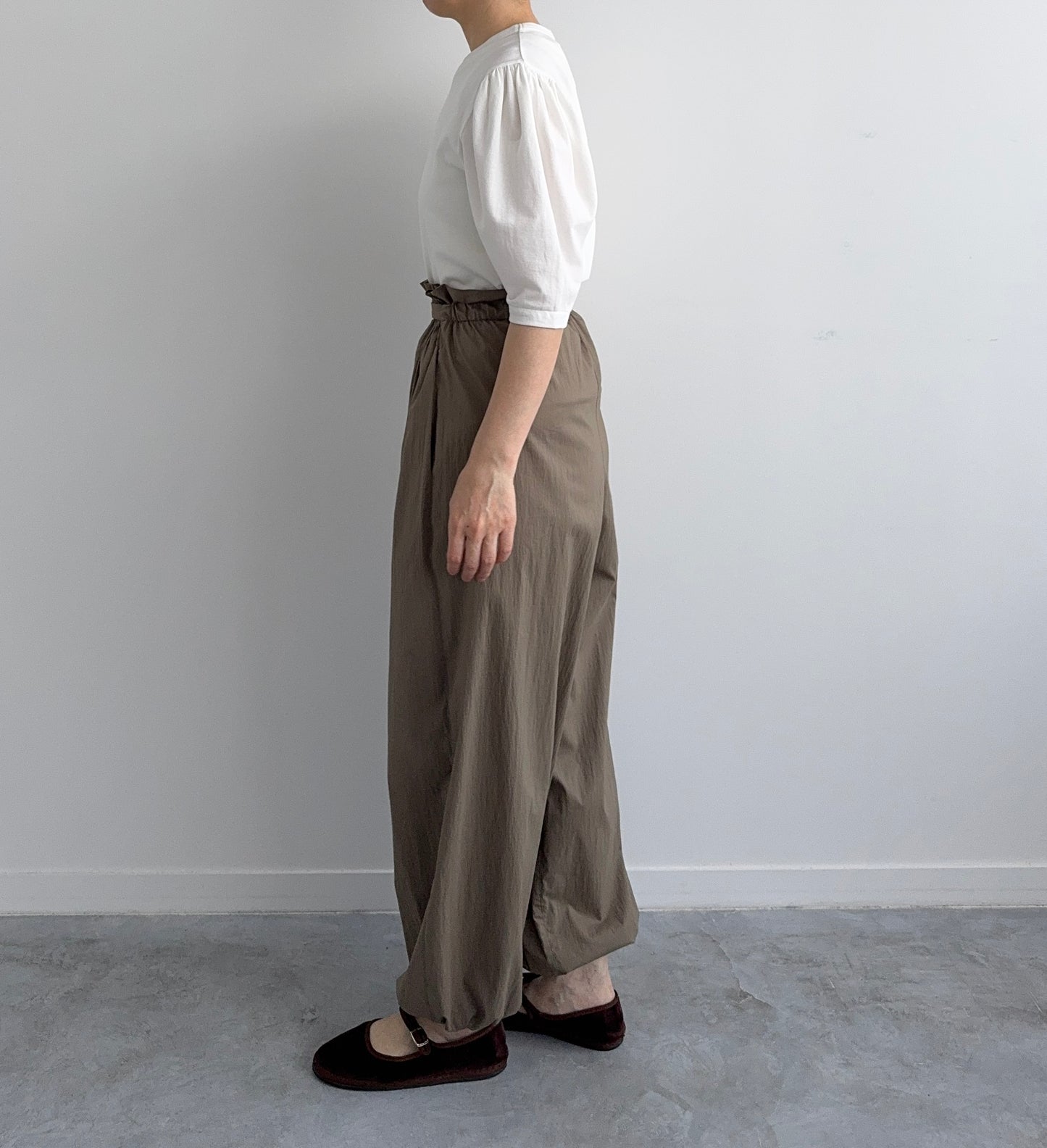 ATTACHMENT PANTS (KHAKI) TENNE HANDCRAFTED MODERN パンツ 通販 取扱店
