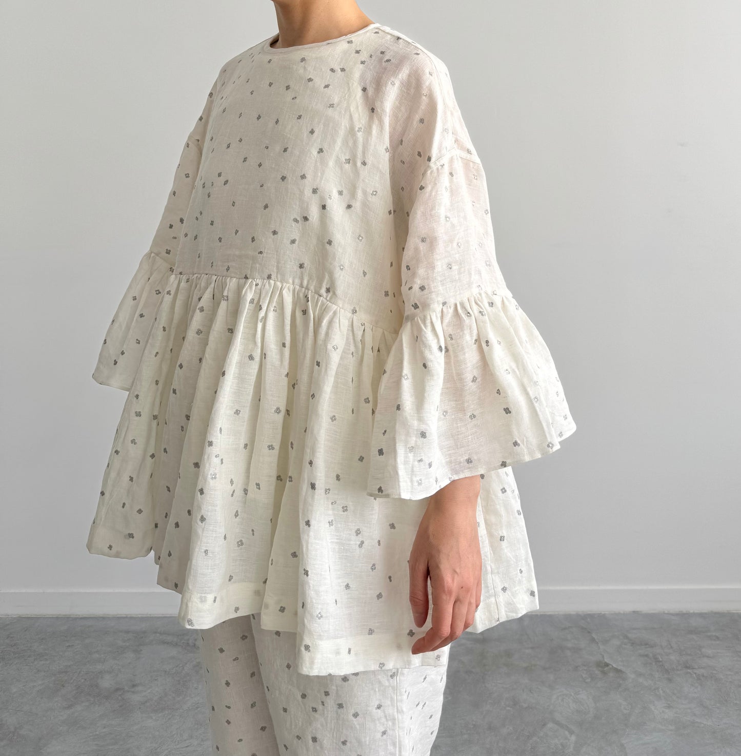EMBROIDERY WIDE SLEEVE BLOUSE BUNON ブノン リネンブラウス 通販 取扱店