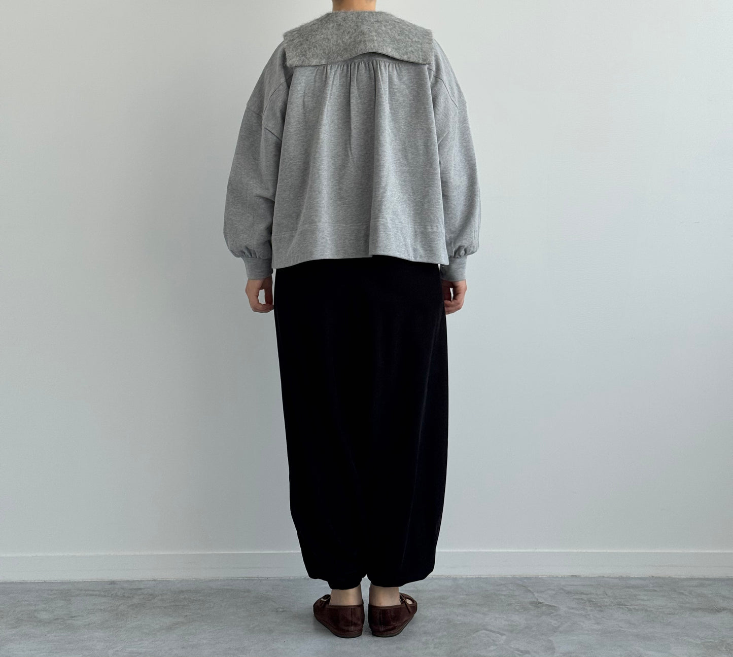 シャギーセーラーカラー プルオーバー Porter des boutons ポルテデブトン 通販 取扱店