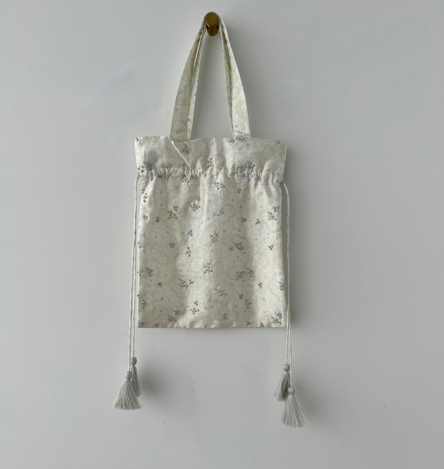 Embroidery Drawstring Bag (Bright White)　BUNON ブノン　バッグ　通販　取扱店