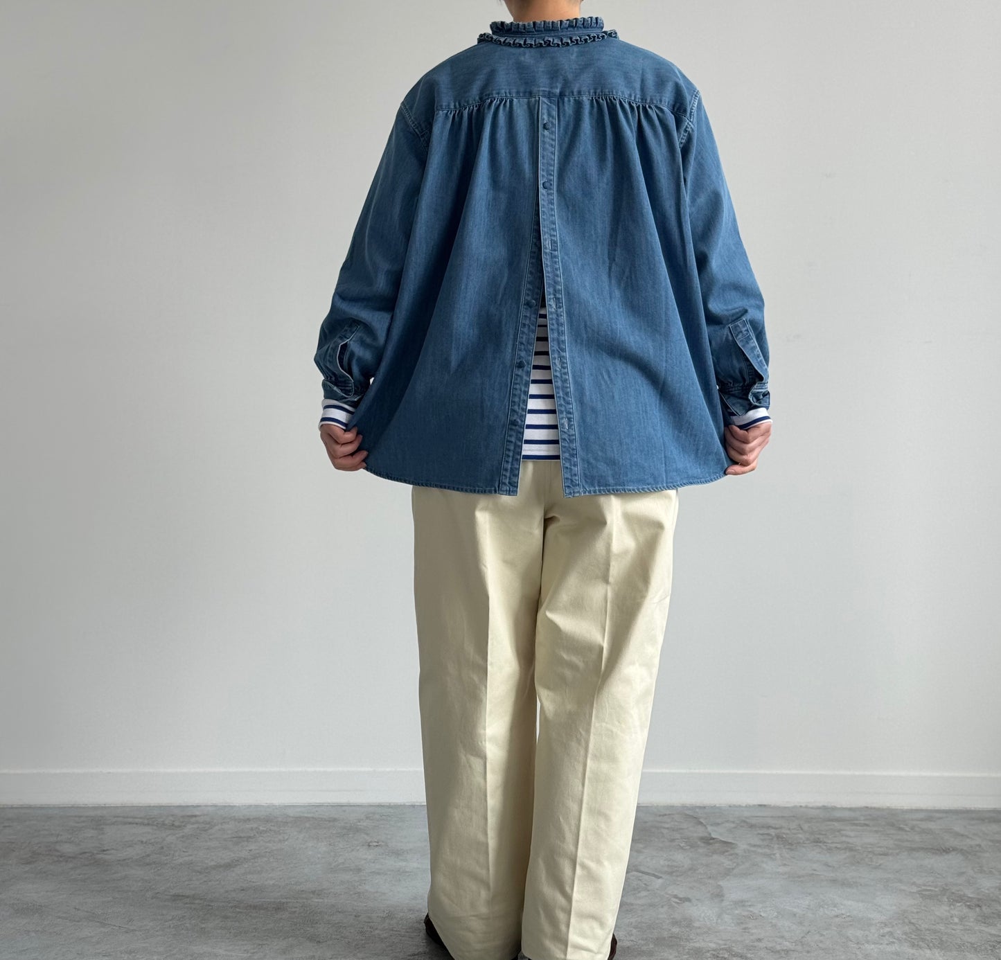 タックカラーシャツ