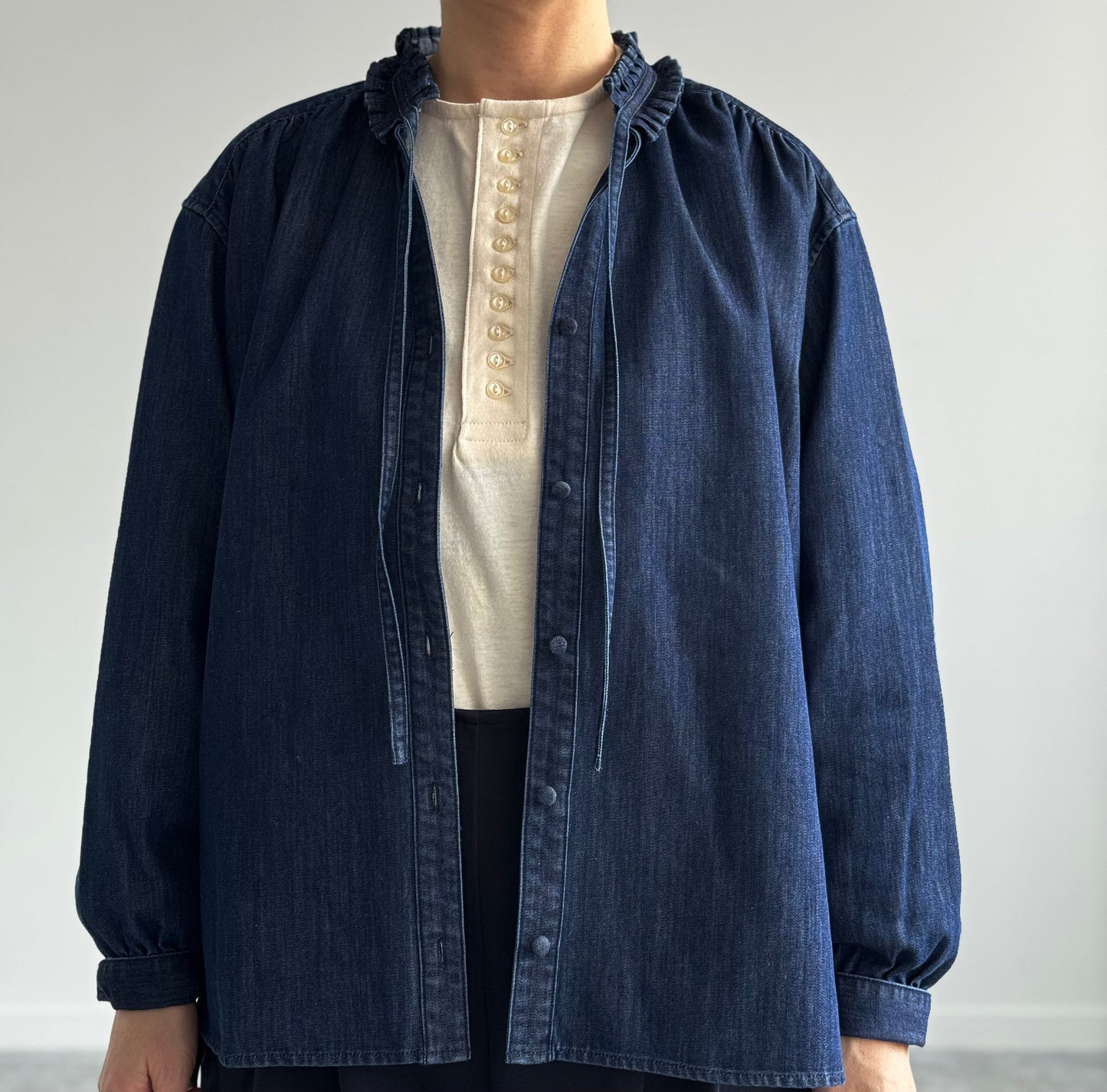 タックカラーシャツ