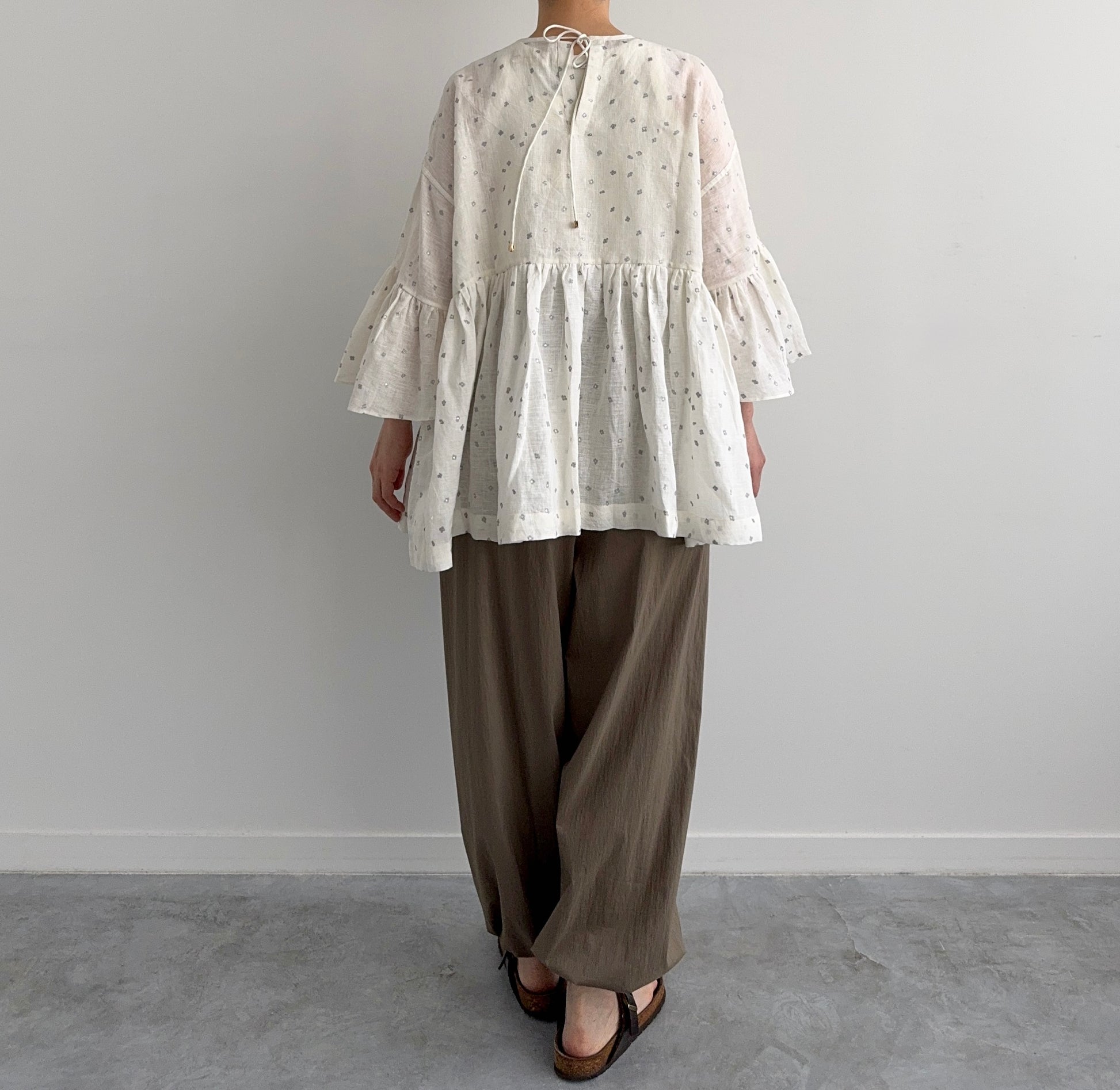EMBROIDERY WIDE SLEEVE BLOUSE　BUNON ブノン　リネンブラウス　通販　取扱店