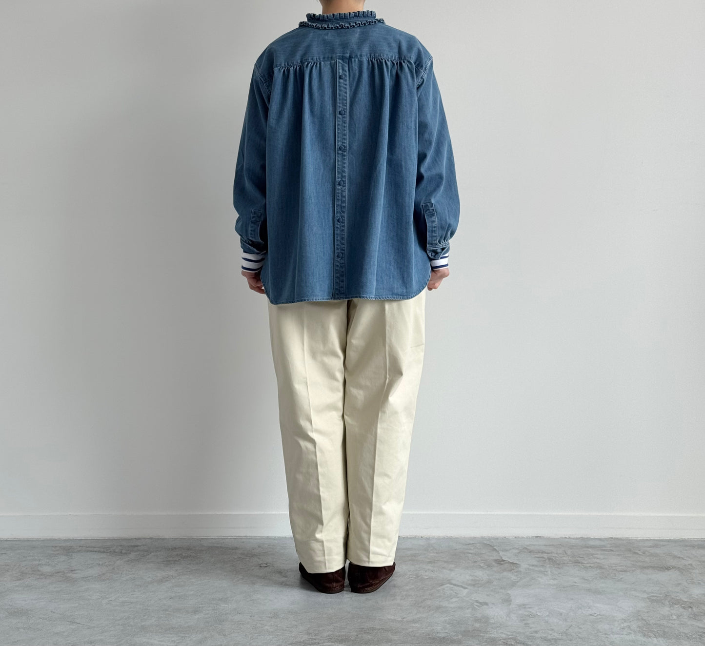 タックカラーシャツ