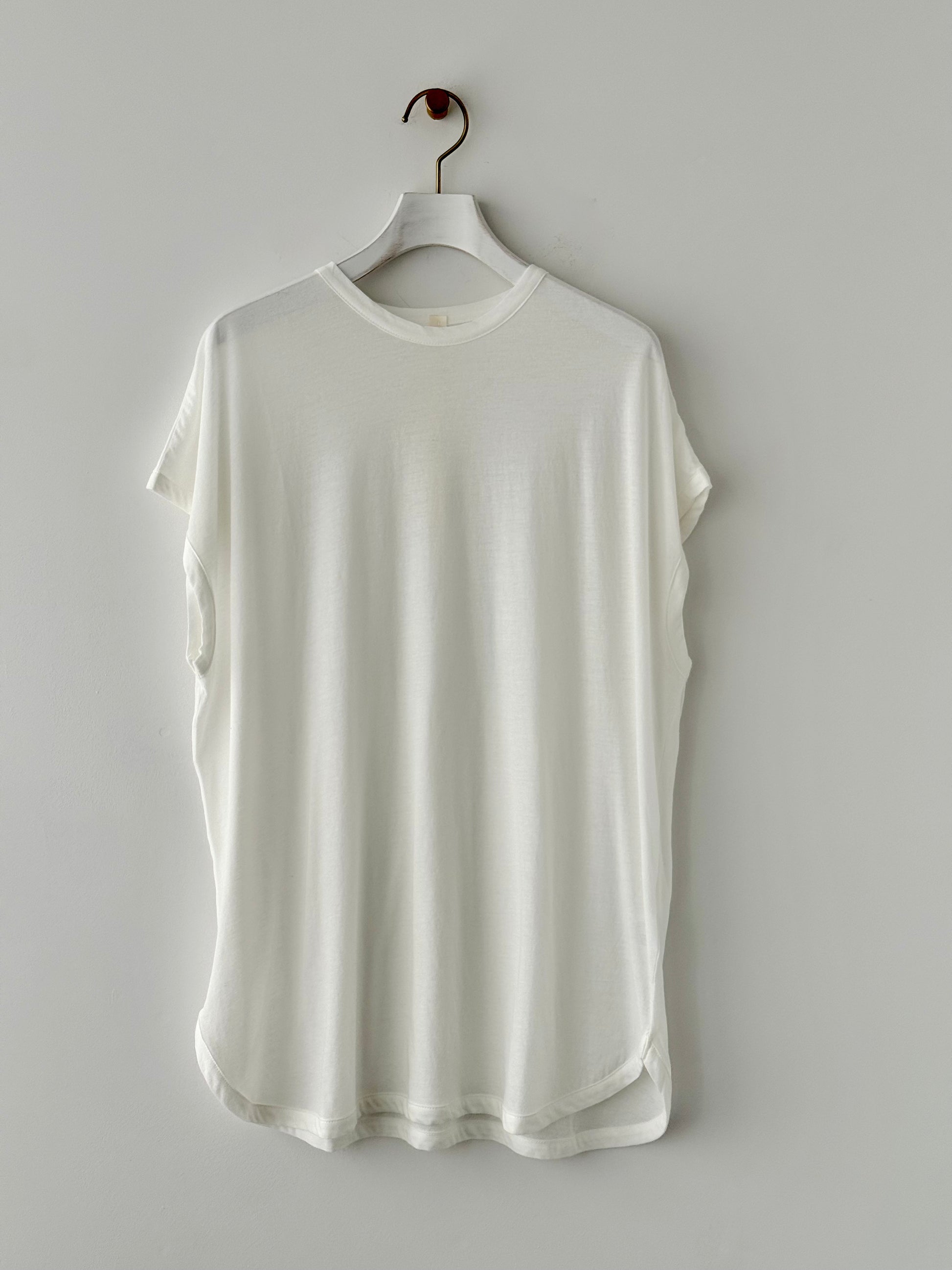 EVERYDAY PULLOVER Shida カットソー　通販　取扱店　white
