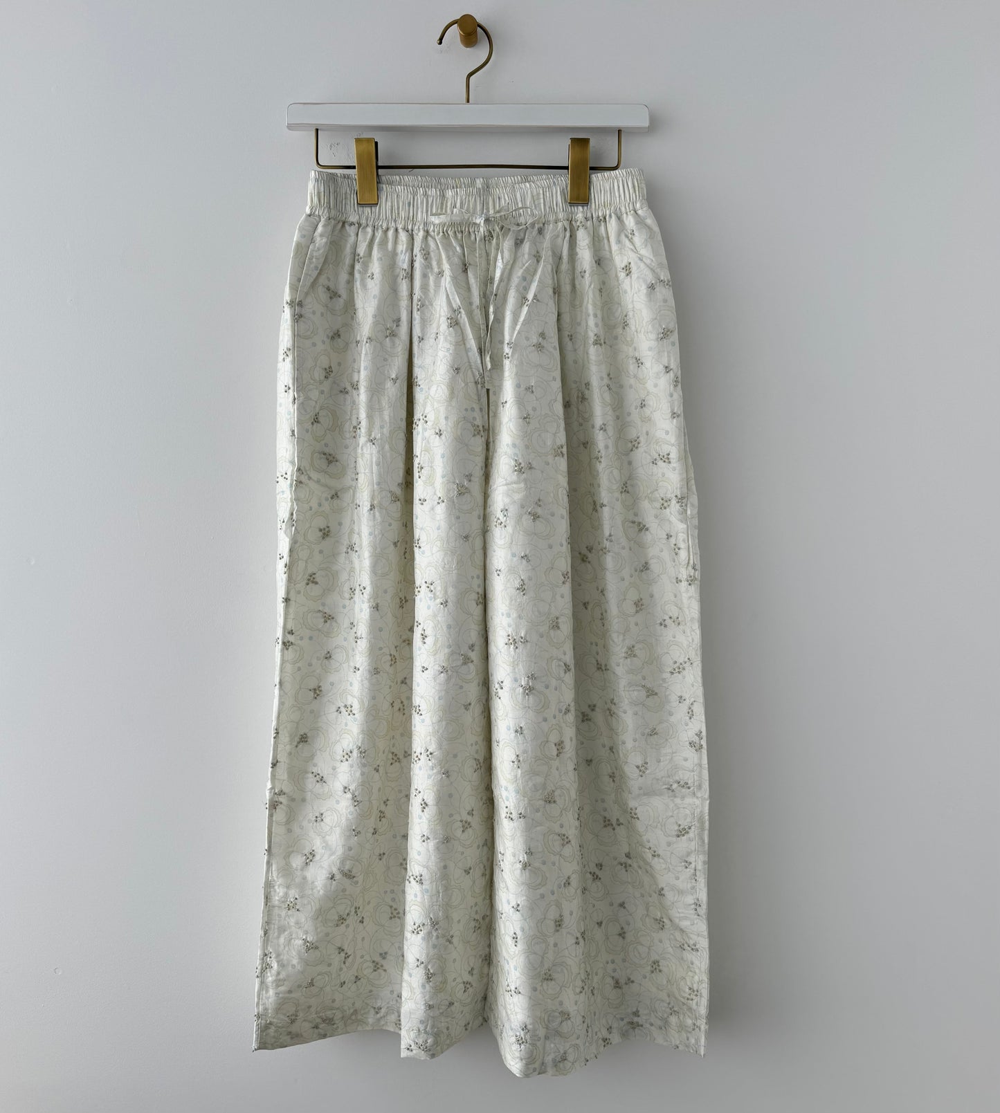 Embroidery Tuck Pants　(Bright White)　BUNON ブノン　パンツ　通販　取扱店