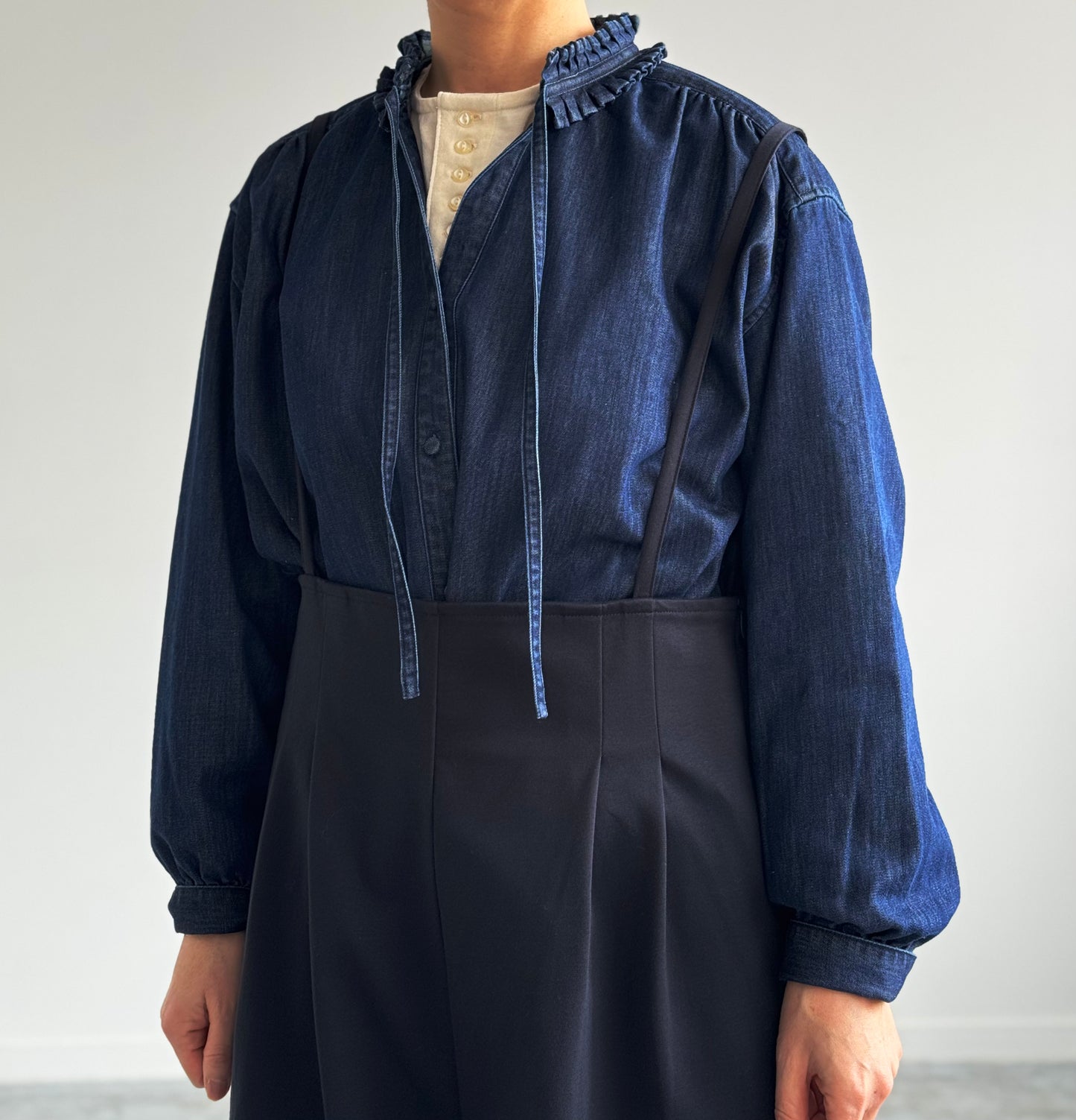 タックカラーシャツ