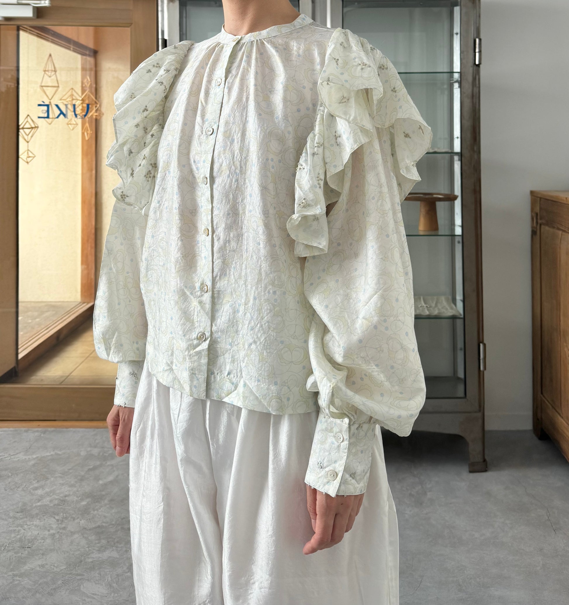 Ruffle Short Blouse　BUNON ブノン　ブラウス　通販　取扱店