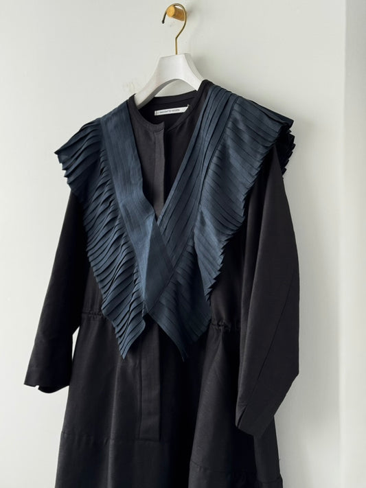 TUCK RAFFLE COLLAR (CHARCOAL)　BUNON つけ襟　通販　取扱店