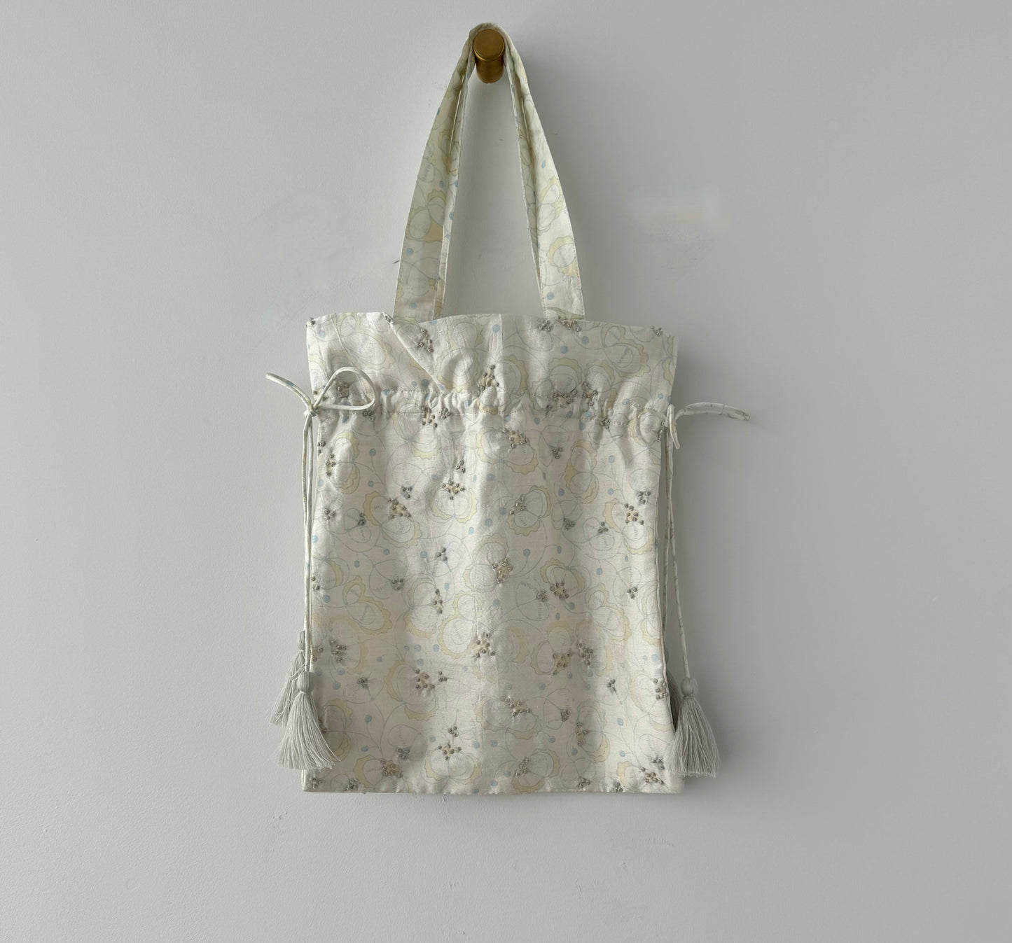 Embroidery Drawstring Bag (Bright White)　BUNON ブノン　バッグ　通販　取扱店