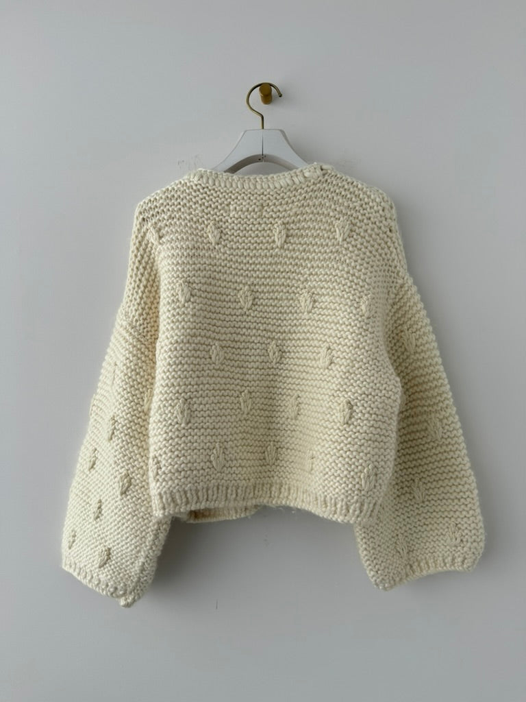 Hand Knit Embroidery Pullover　BUNON ニット　通販　取扱店