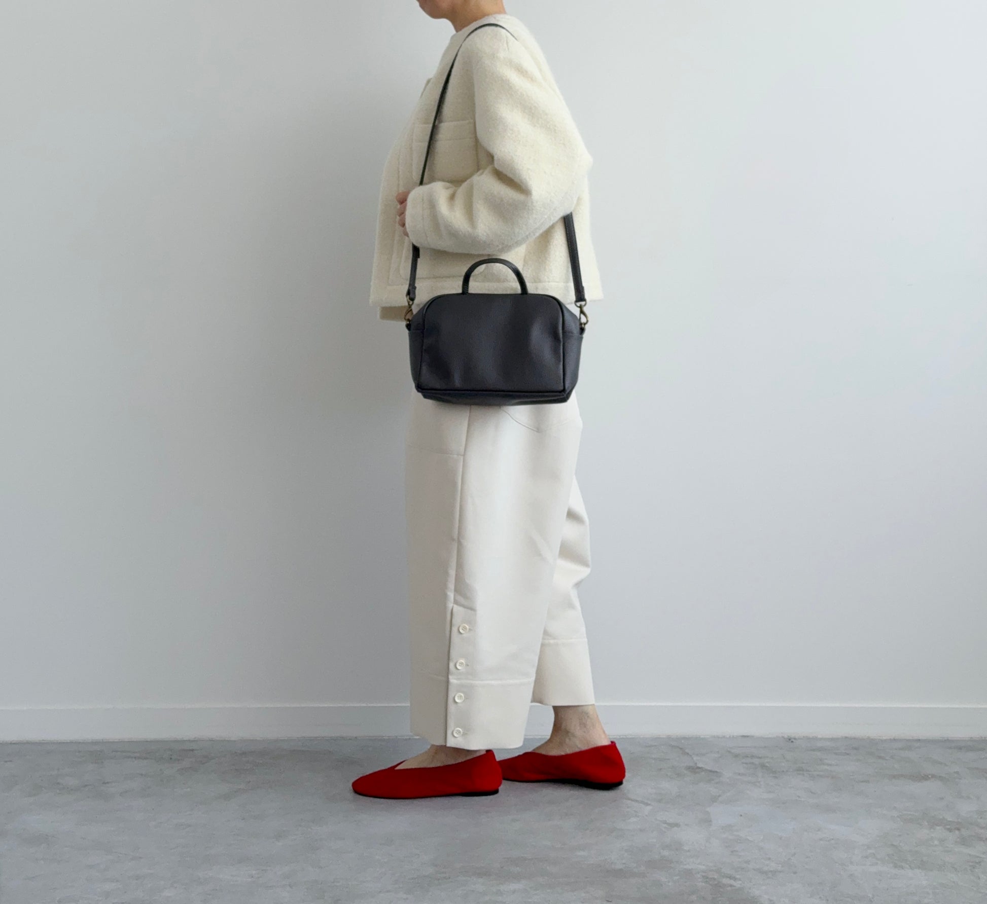 BOSTON SHOULDER BAG （シボ / CHARCOAL GRAY) a ショルダーバッグ　通販　取扱店