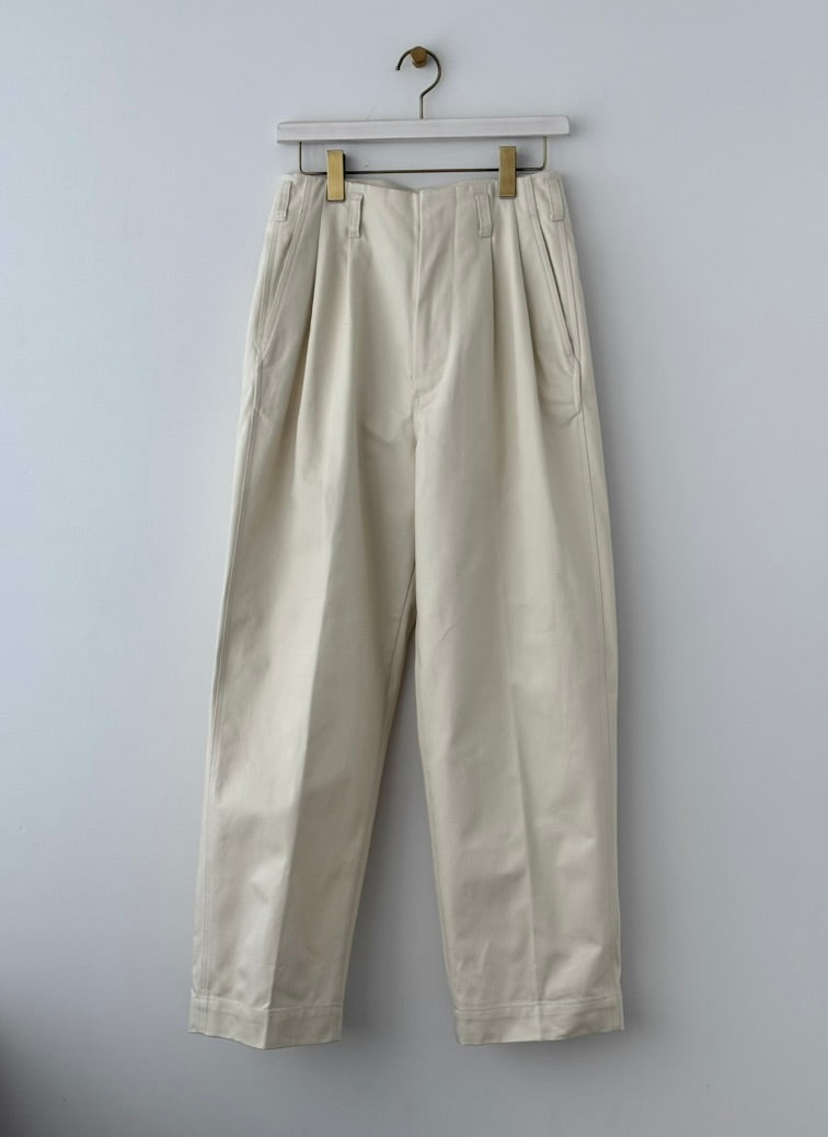 PEG TOP TROUSERS
