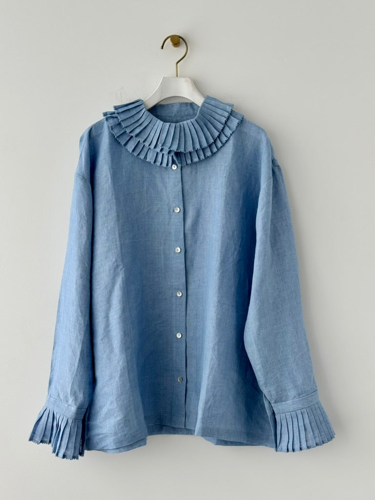 TUCK COLLAR BLOUSE