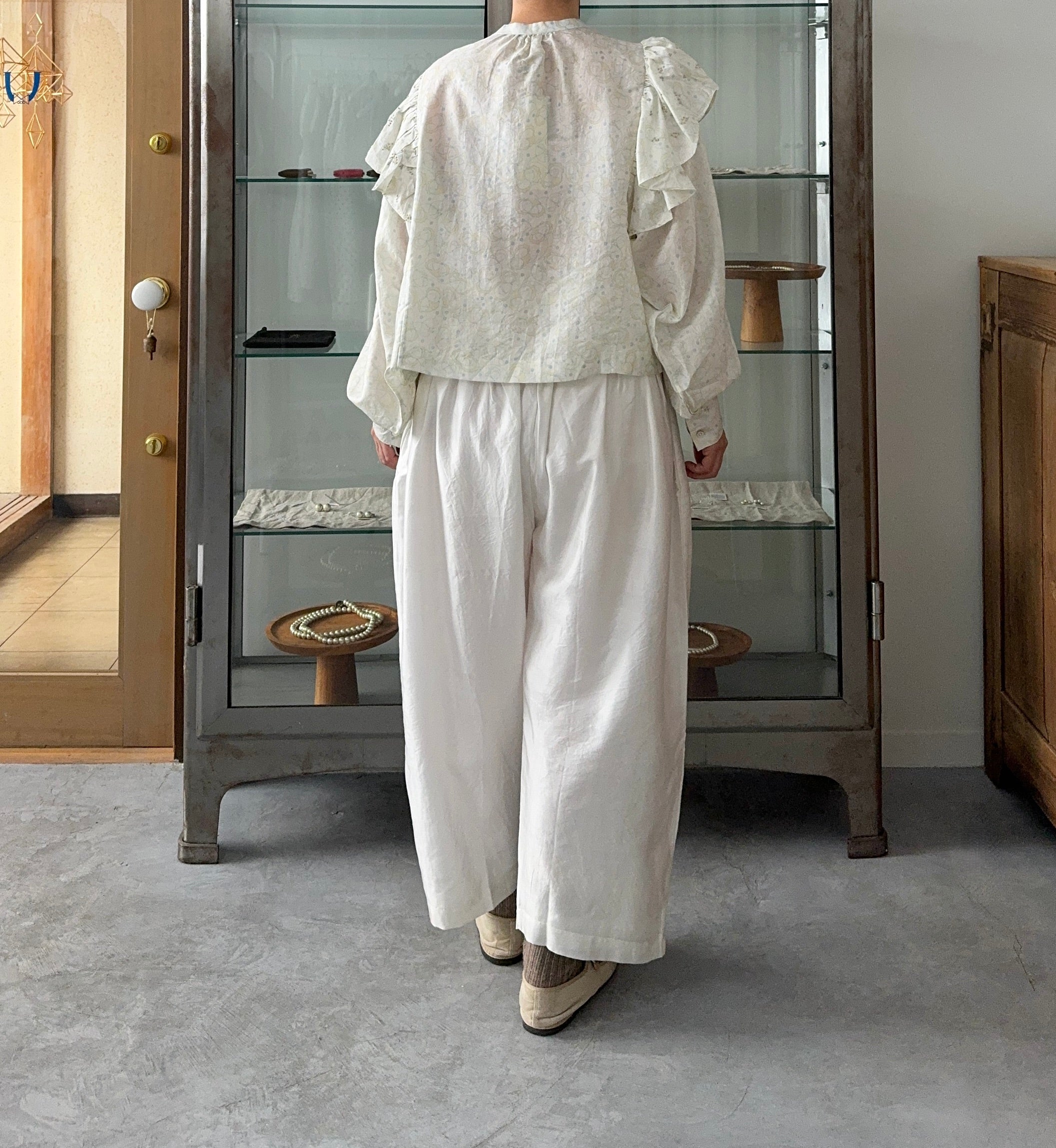 トップス BUNON EMBROIDERY FRILL BLOUSE offwhite BUNON ブノン： Embroidery Frill Blouse フリルブラウス | Tops