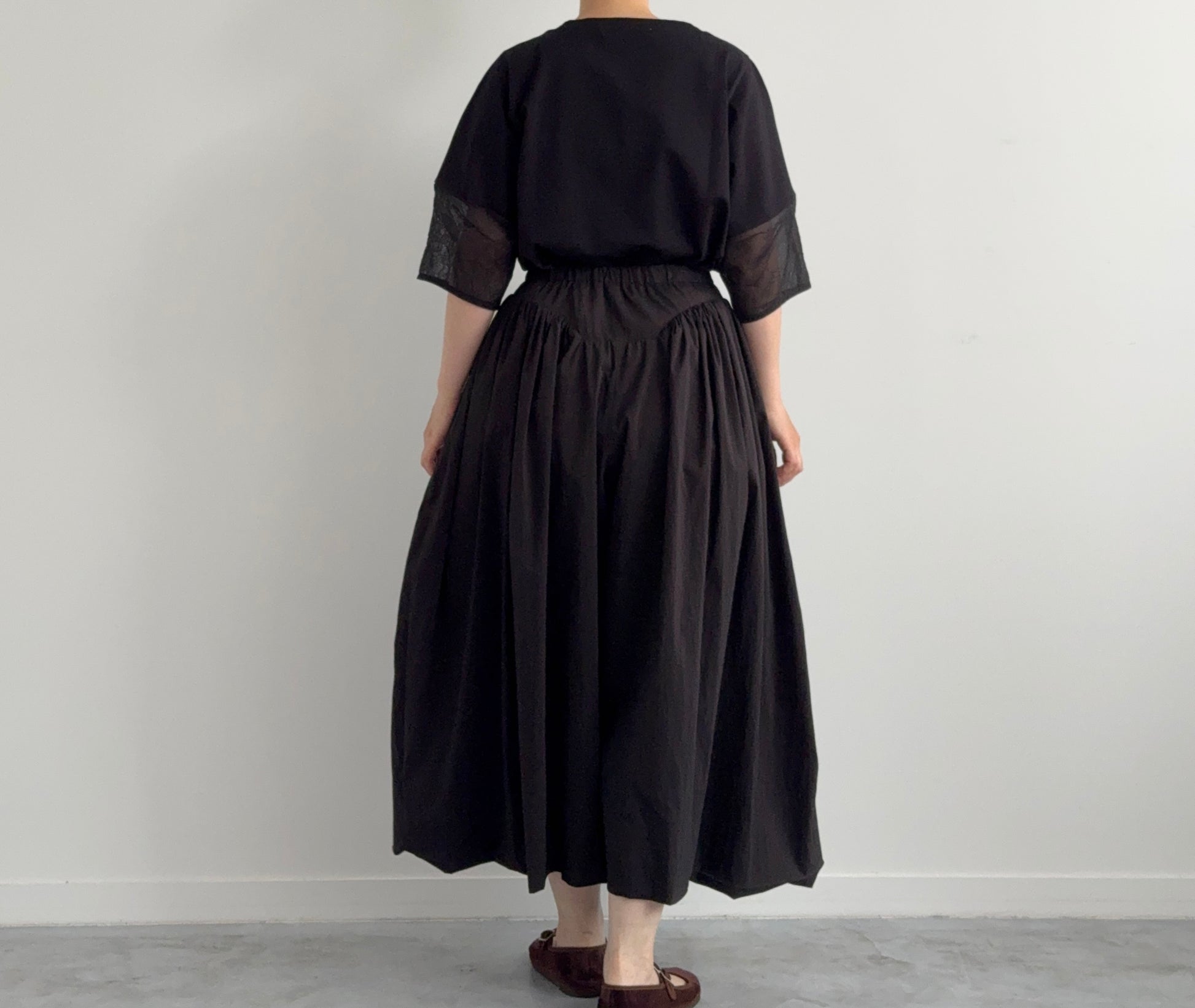 シアースリーブプルオーバー (ブラック）Porter des boutons　ポルテデブトン　通販　取扱店