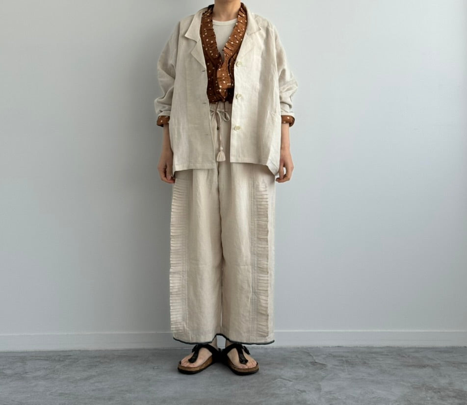 FRILL CAPE