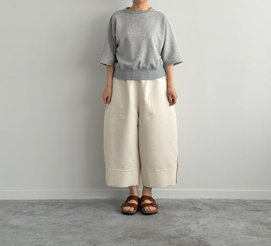 MID SLEEVEのスウェット