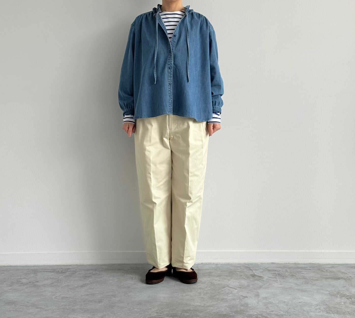 タックカラーシャツ