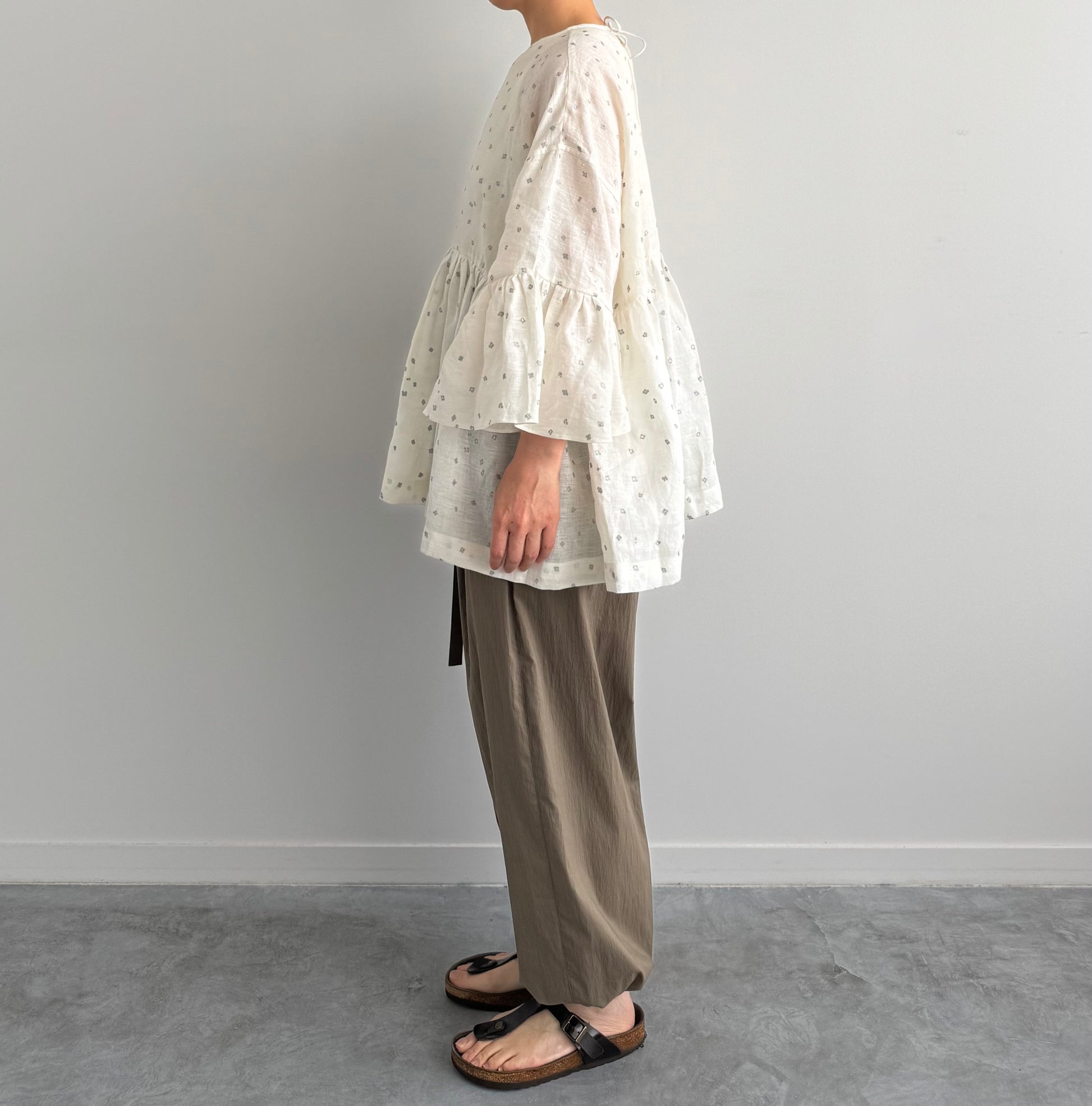EMBROIDERY WIDE SLEEVE BLOUSE　BUNON ブノン　リネンブラウス　通販　取扱店