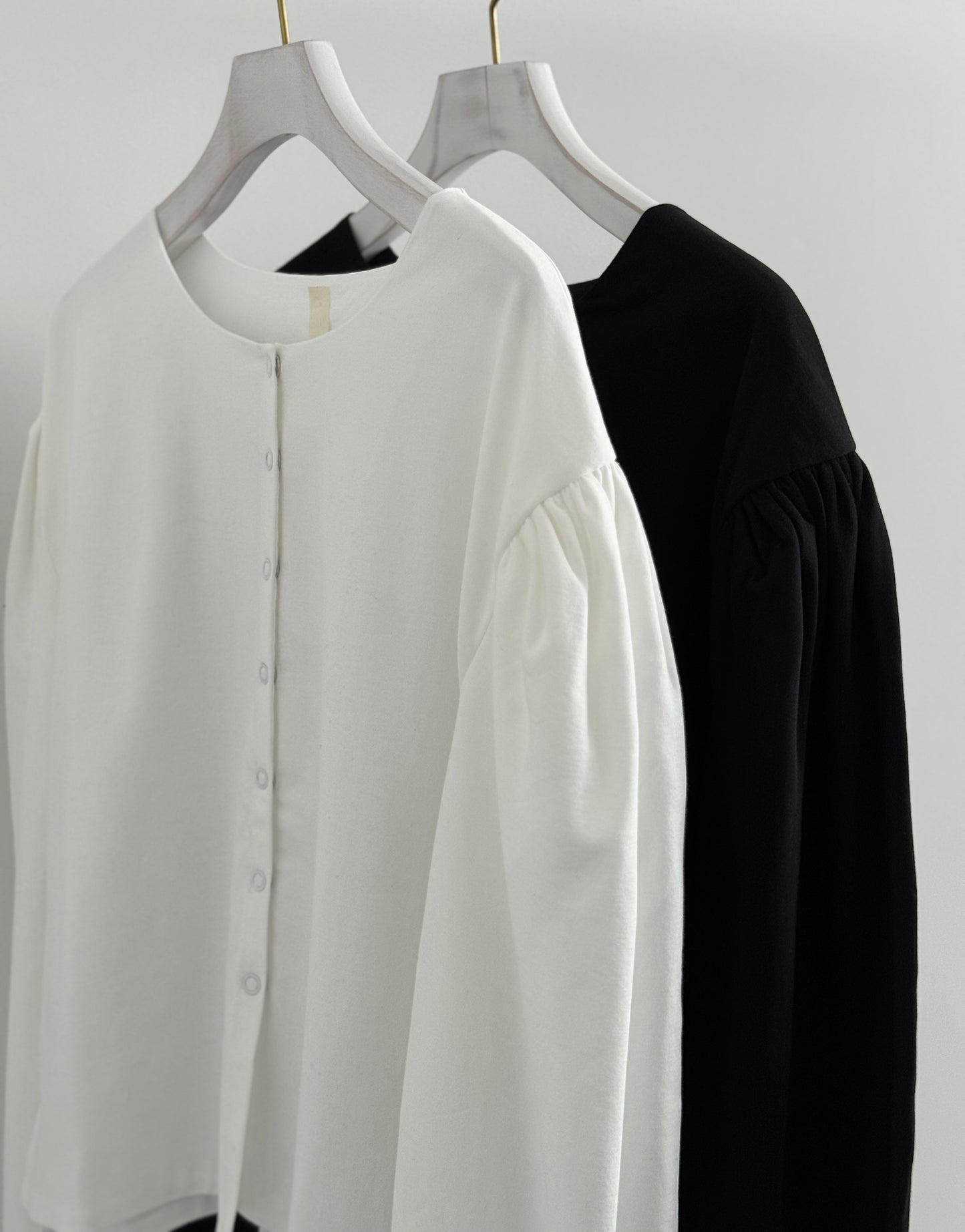 PUFF SLEEVE CARDIGAN　Shida　カーディガン　通販　取扱店