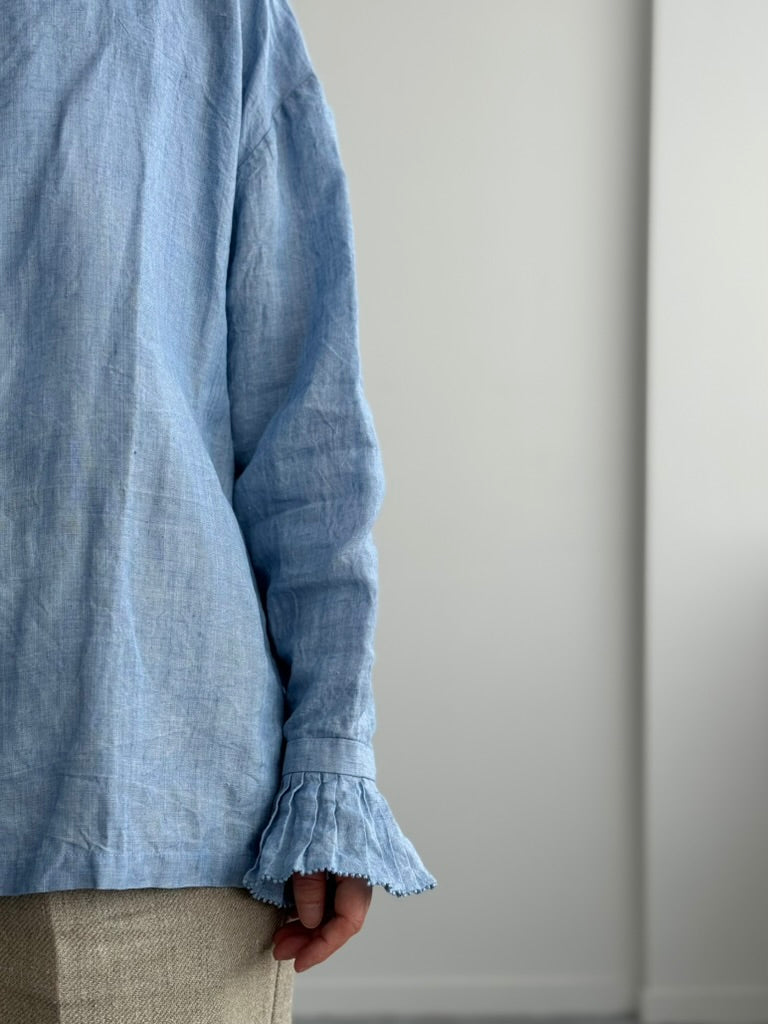 TUCK COLLAR BLOUSE タックカラーブラウス　BUNON ブノン　通販　取扱店　light blue 着画　洗濯後