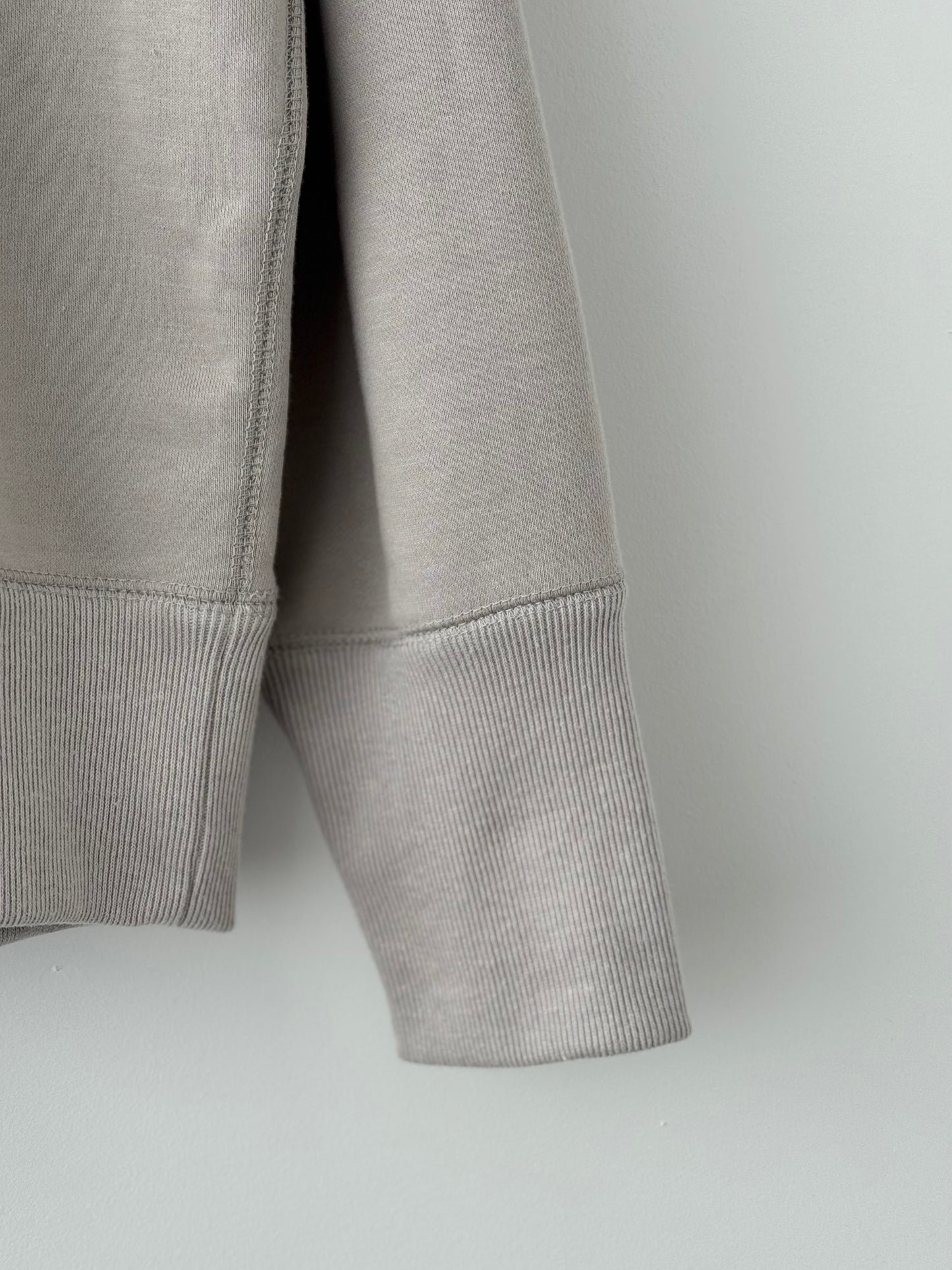 ボタンフロントのスウェット CHEVAL plus　通販　取扱店