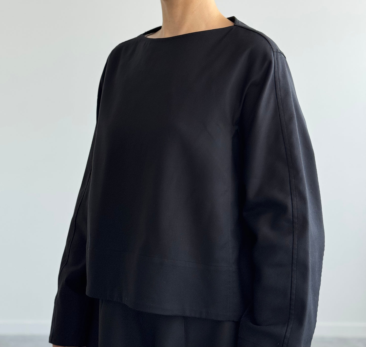 BOAT NECK PULLOVER