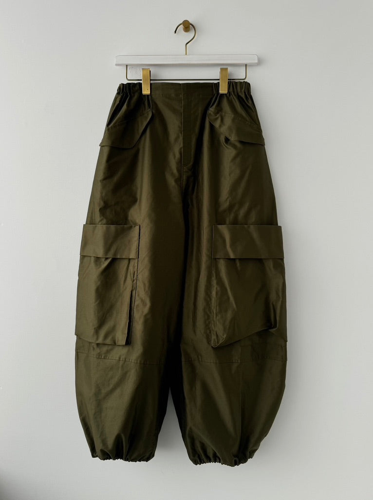 MILITARY BARREL PANTS (KHAKI GREEN)　TENNE HANDCRAFTED MODERN パンツ　通販　取扱店