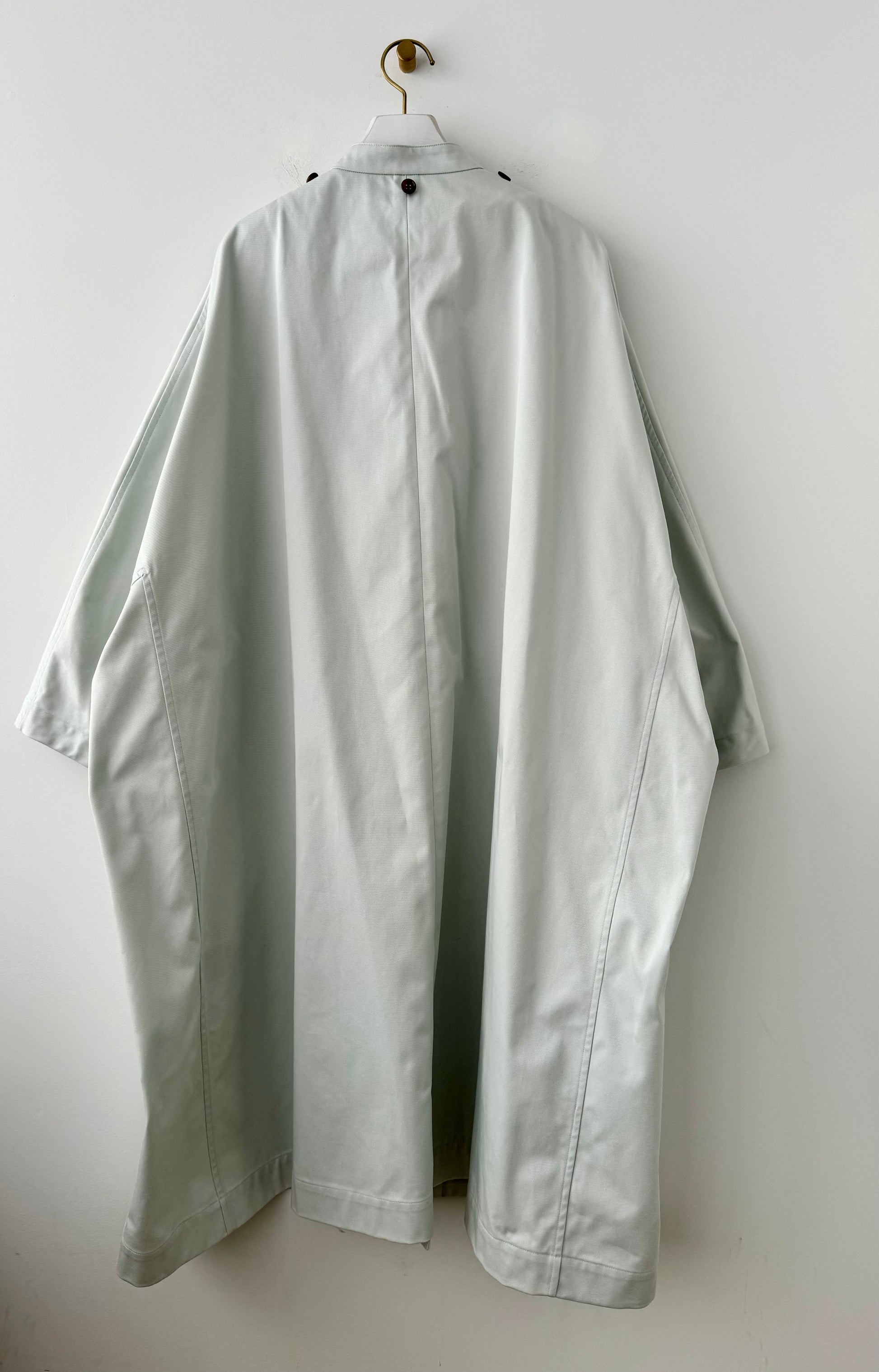 Long cape coat (Blue gray)　TENNE HANDCRAFTED MODERN コート　通販　取扱店