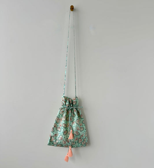Embroidery Drawstring Shoulder Bag BUNON (Mint Green)　ブノン　バッグ　通販　取扱店