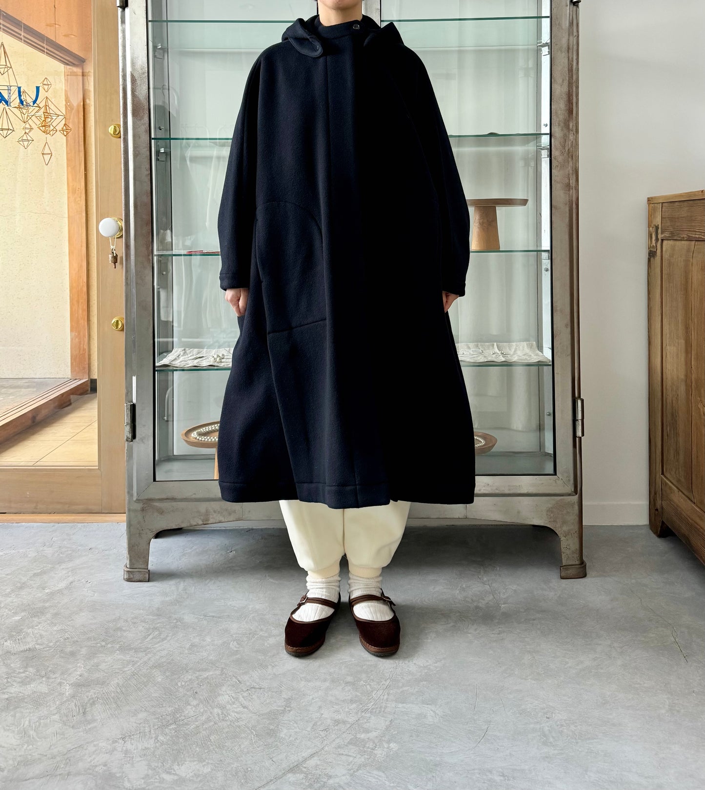 Long cape coat (Navy)　TENNE HANDCRAFTED MODERN コート　通販　取扱店