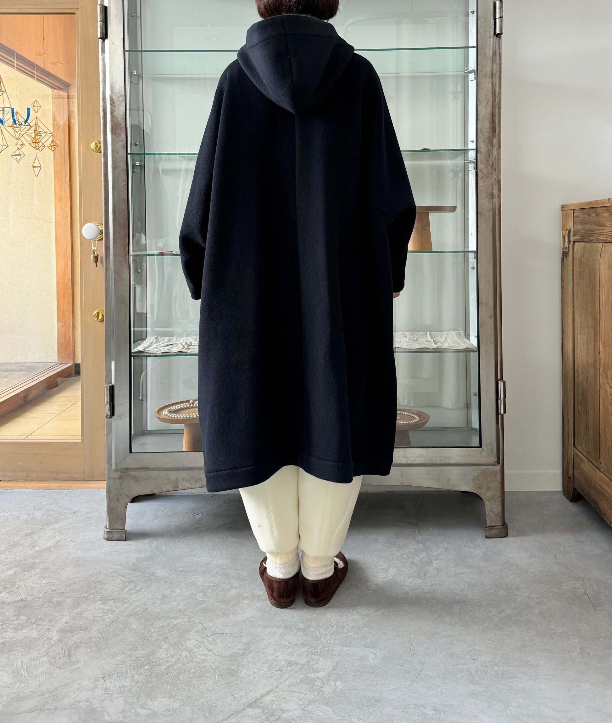 Long cape coat (Navy)　TENNE HANDCRAFTED MODERN コート　通販　取扱店