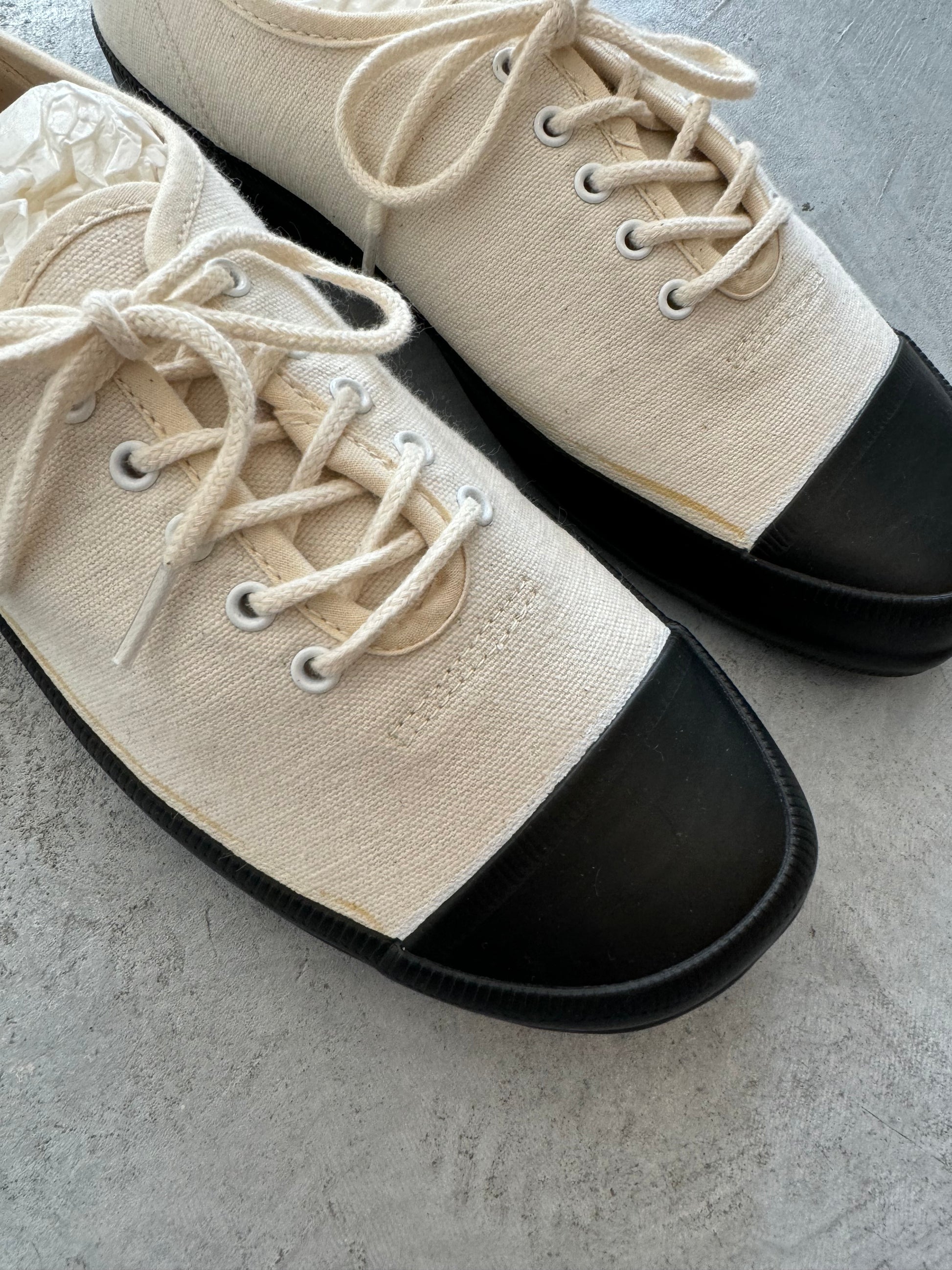 HOLECUT SNEAKERS　Marbot スニーカー　通販