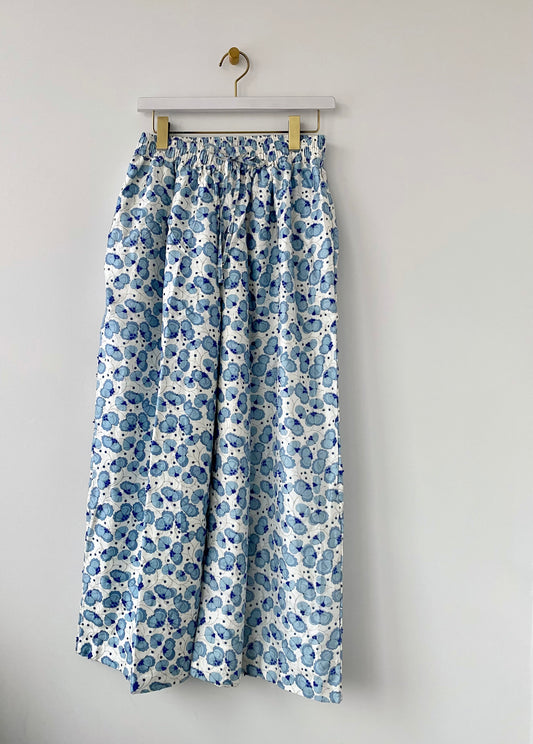 Embroidery Tuck Pants　( White/Blue) BUNON ブノン　パンツ　通販