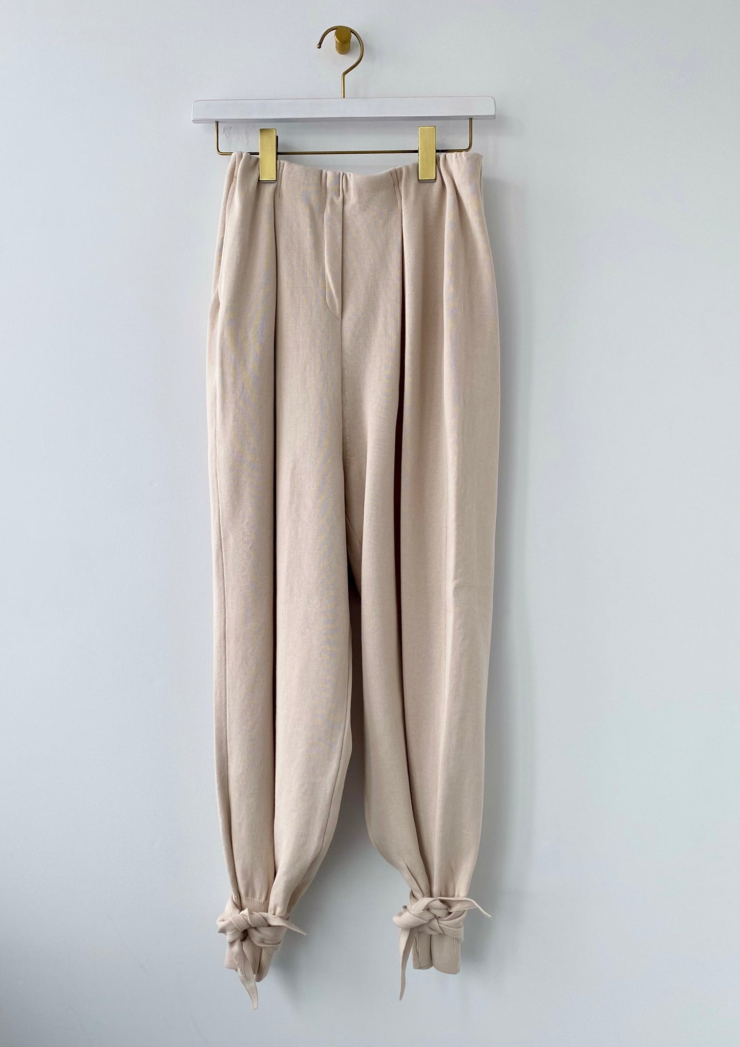 Ribbon knit pants（Pink Beige) TENNE HANDCRAFTED MODERN リボン